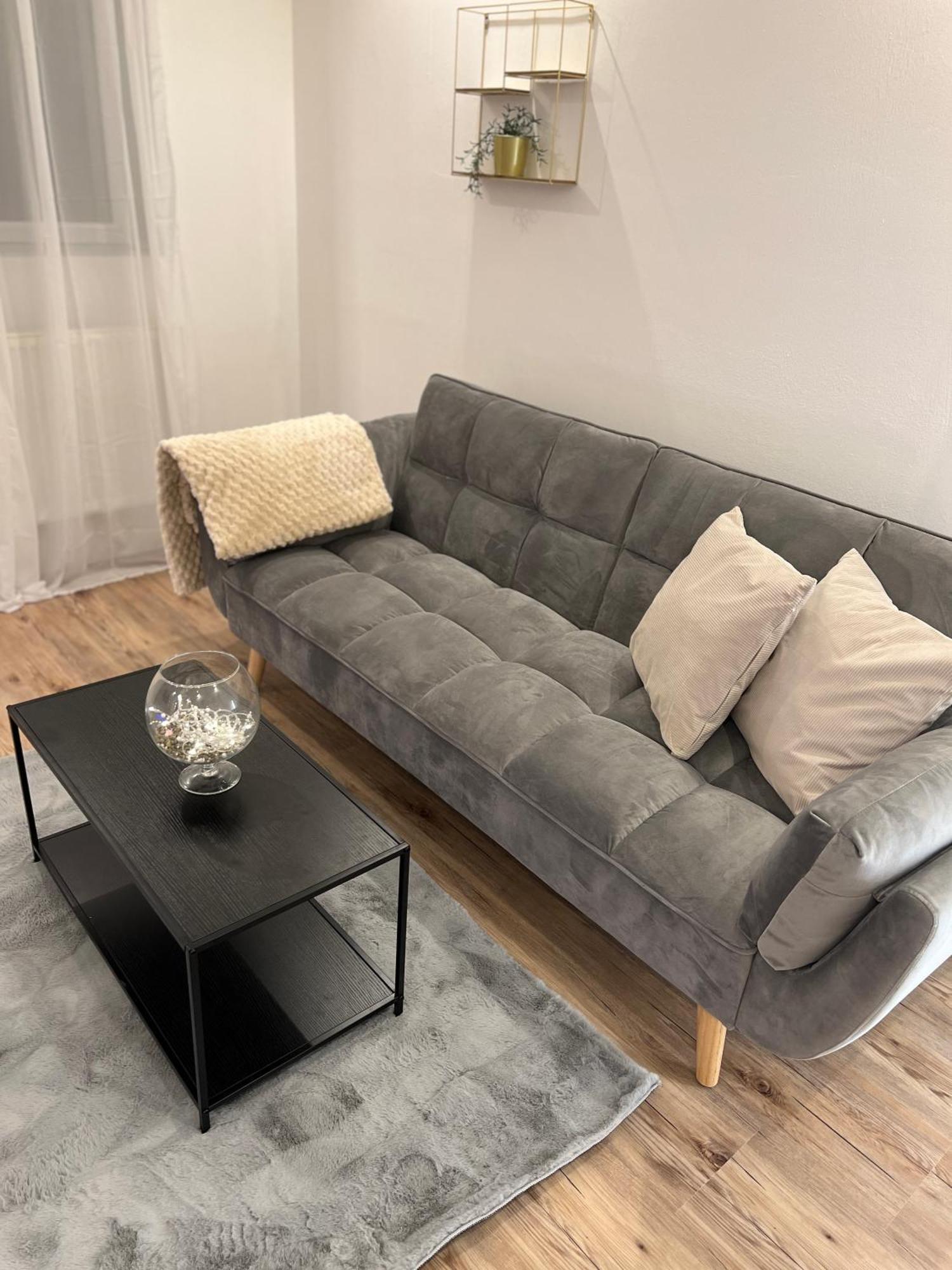 Apartment Moderne Souterrain *